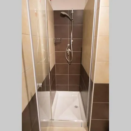 Apartment Victoria, Cozy Flat Near Leonardo Academy